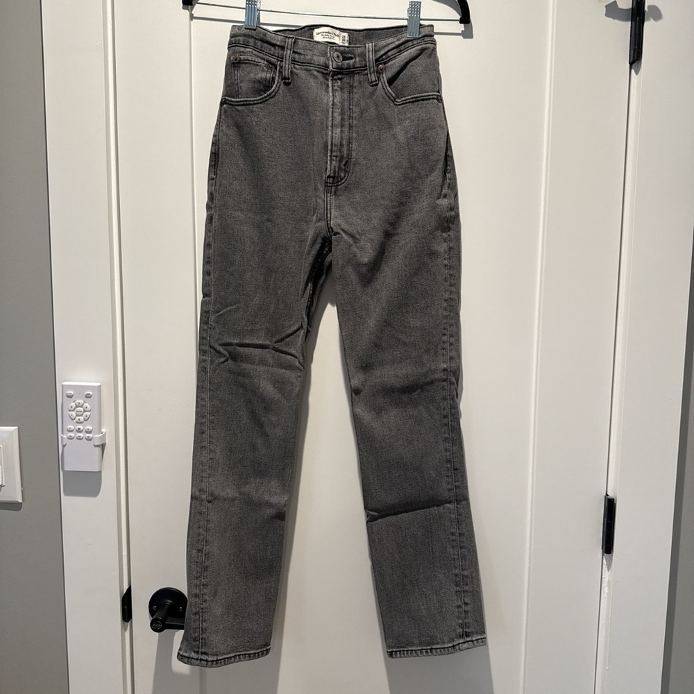 Abercrombie & Fitch Men's Dark Gray Straight Jeans